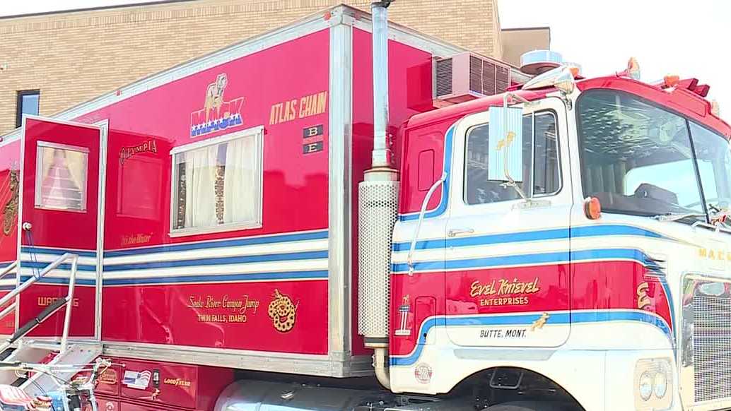 Evel Knievel’s iconic Mack truck leaving Kansas City area for Las Vegas museum