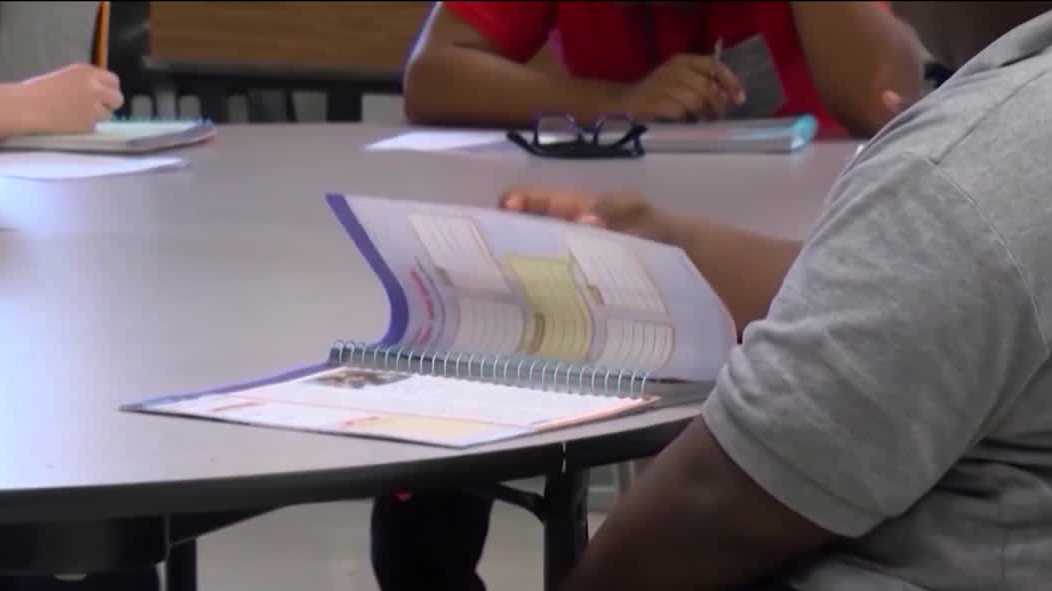 Arkansas lawmakers, teacher advocacy group talk additional EFA funding