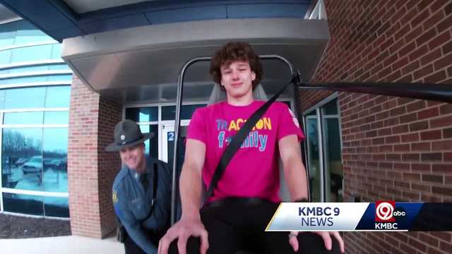 Harrisonville High School students combatting distracted driving - Vimarsana News