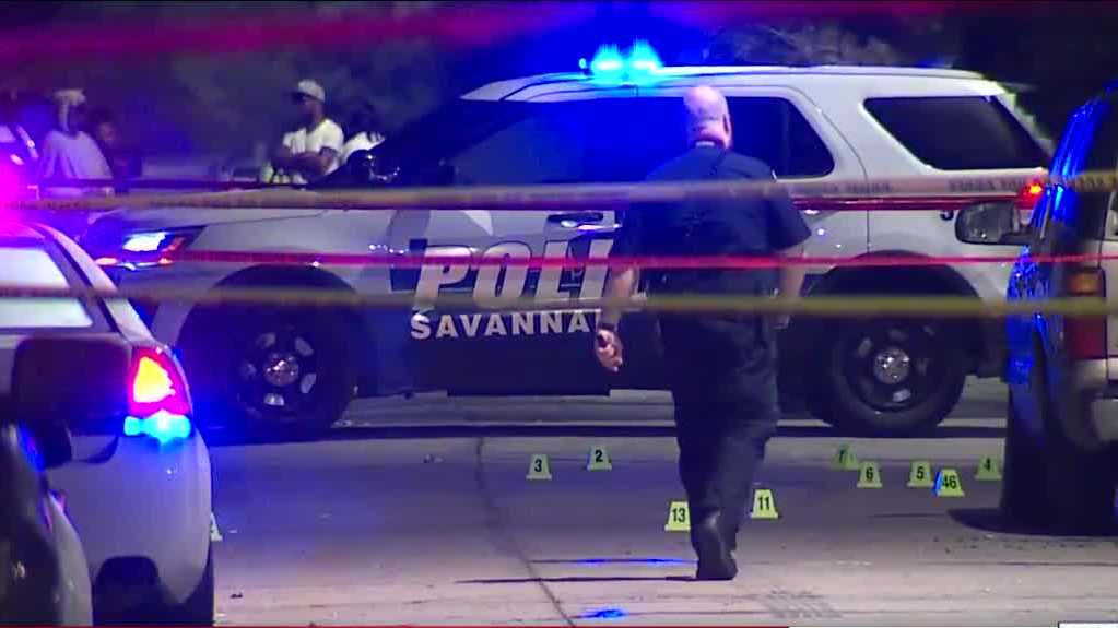Savannah: 1 person killed after New Castle Street shooting - WJCL