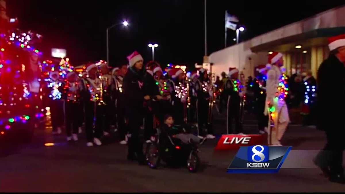 Salinas Holiday Parade lights up Main Street