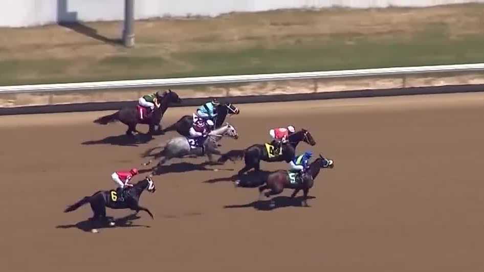 Churchill Downs not changing racing surfaces ahead of fall races