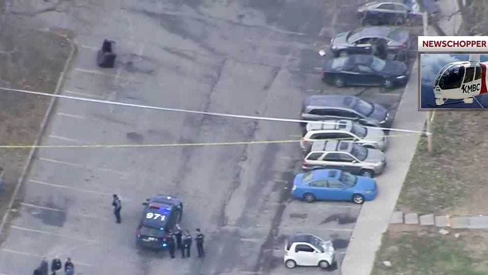 Kansas City crime: Police investigate double homicide on Blue Hills ...