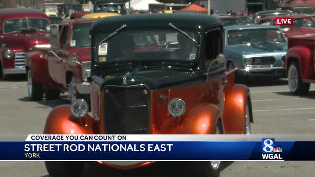 Street rods parade through York, Pa. - Vimarsana News