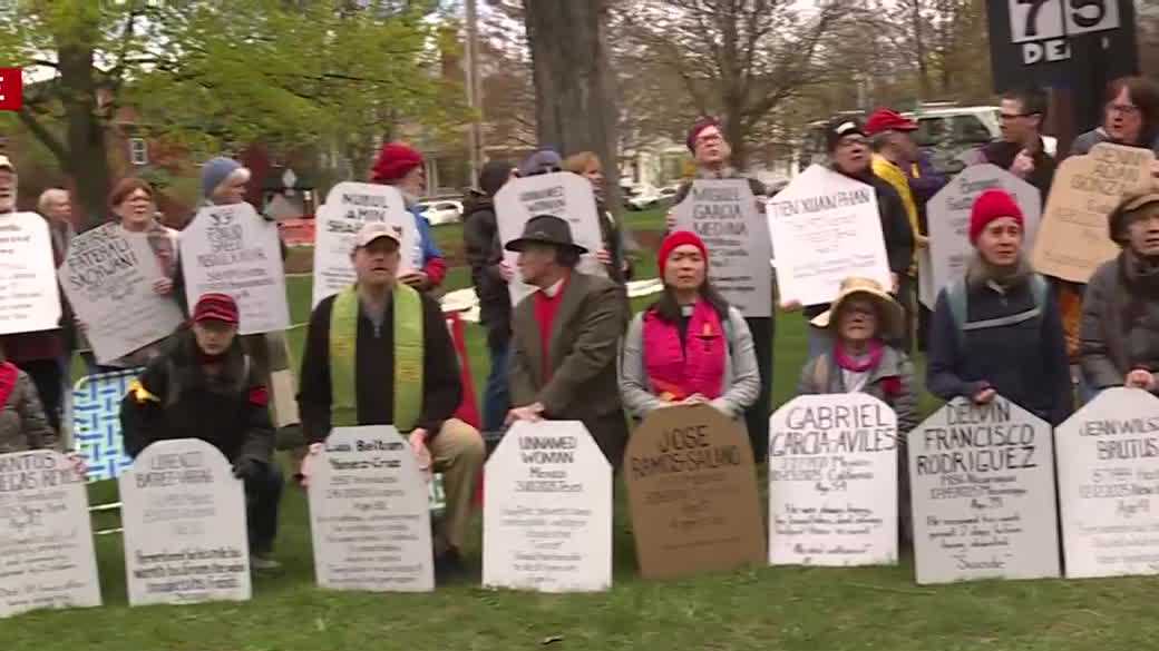 Hundreds gather for protest, sit-in at Taylor Park to speak out against federal immigration activity