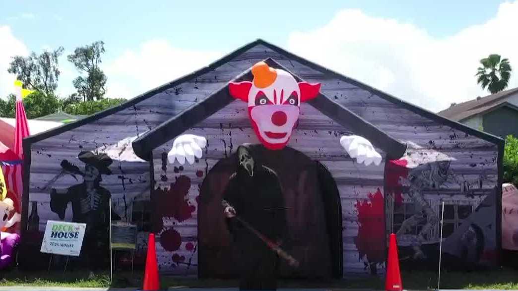 Florida man builds massive haunted house in his front yard - WPBF