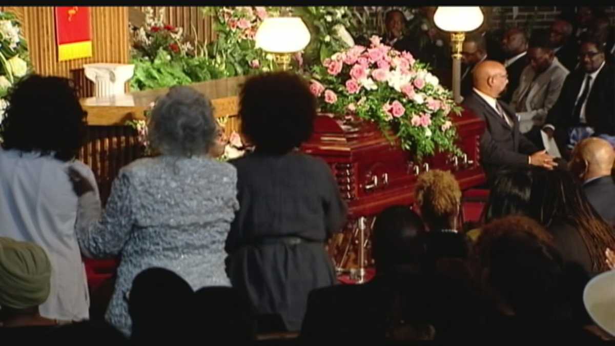 Rev. Jesse Jackson’s mother, Helen Burns Jackson, is laid to rest in