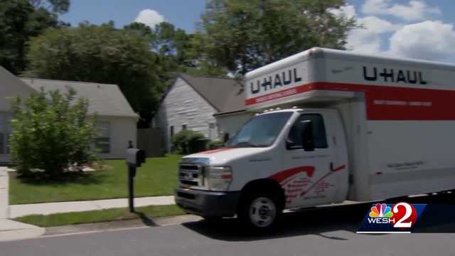Couple Who Just Moved Into Oviedo Home Shocked When New Renters Show Up With U Haul