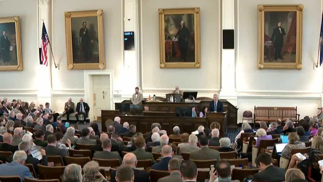 New Hampshire lawmakers vote down open enrollment bill that was GOP priority