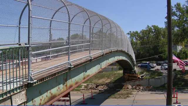 Bellevue pedestrian bridge demolition - Vimarsana News