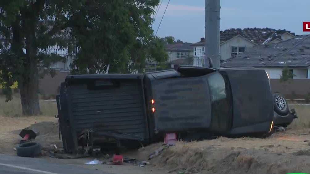 Deadly 2-vehicle crash blocks roadway in Placer County, CHP says – KCRA