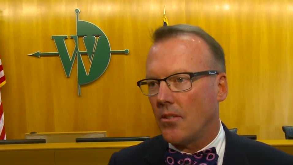 West Des Moines' Mayor Steve Gaer steps down