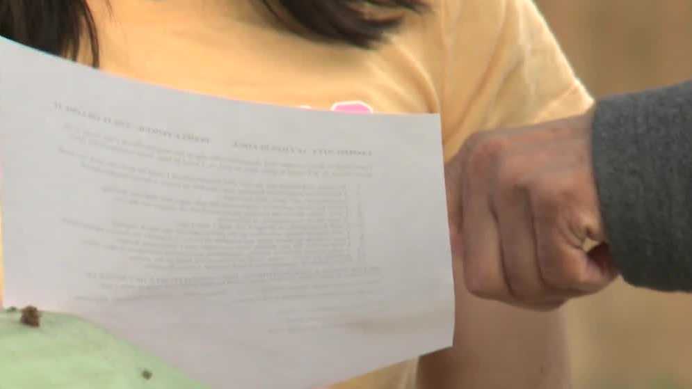 Residents take neighborhood safety pledge to help tackle violence