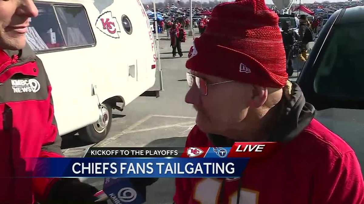 Slater, Missouri man experiences his first Chiefs tailgate