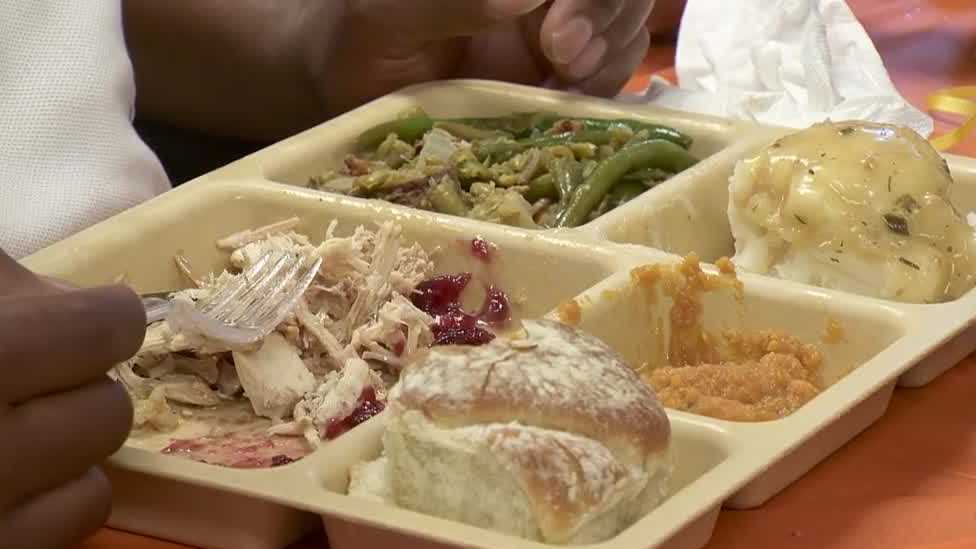 Loaves & Fishes Sacramento prepares for its 40th annual Thanksgiving meal
