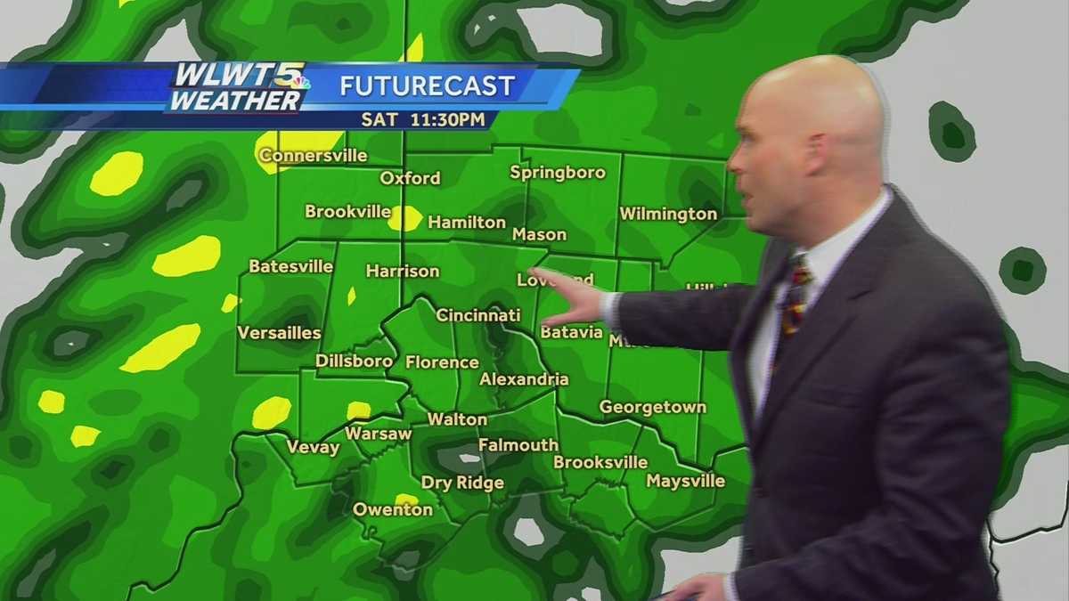 Light Rain Gradually Overspreads the Area