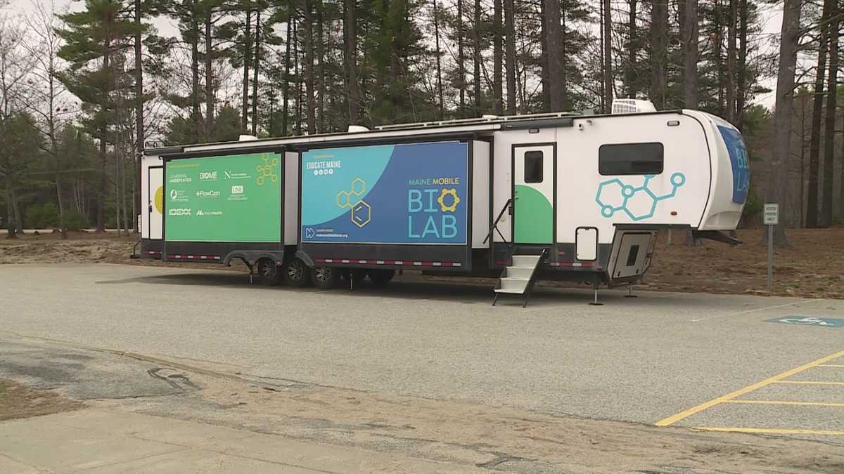 Mobile lab brings unique learning opportunity to Maine students
