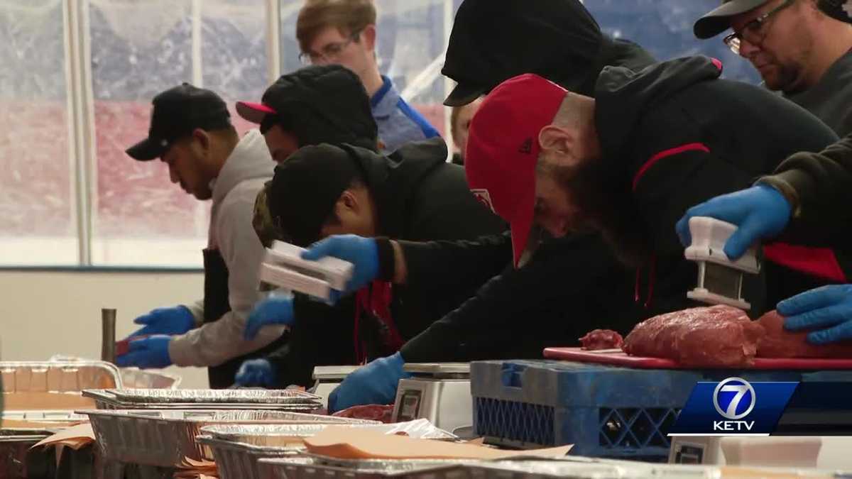 Nebraska, Iowa butchers compete Meat Cutting Challenge