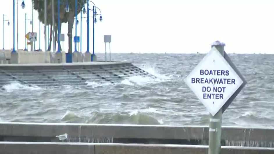 Pilots presumed dead after plane crash in Lake Pontchartrain identified