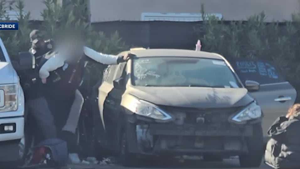 Investigation after Sacramento man detained by security guards dies