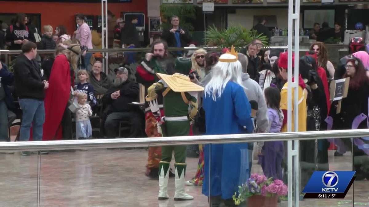 Omaha Comic & Toy Show offers chance to dress up, celebrate pop culture characters