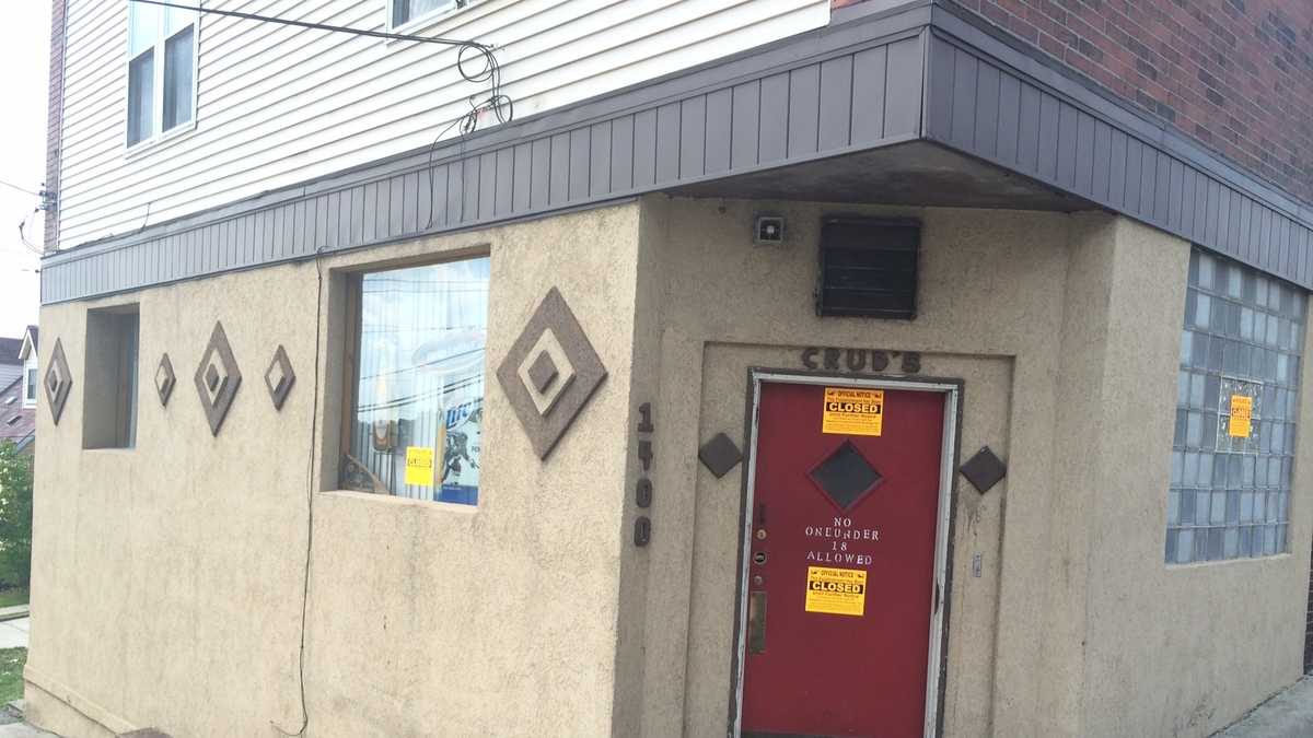 North Braddock bar padlocked