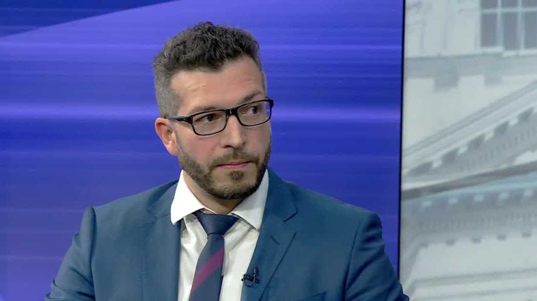 Dr. Cornel Stanciu warns of addiction risks for some who use kratom | CloseUp