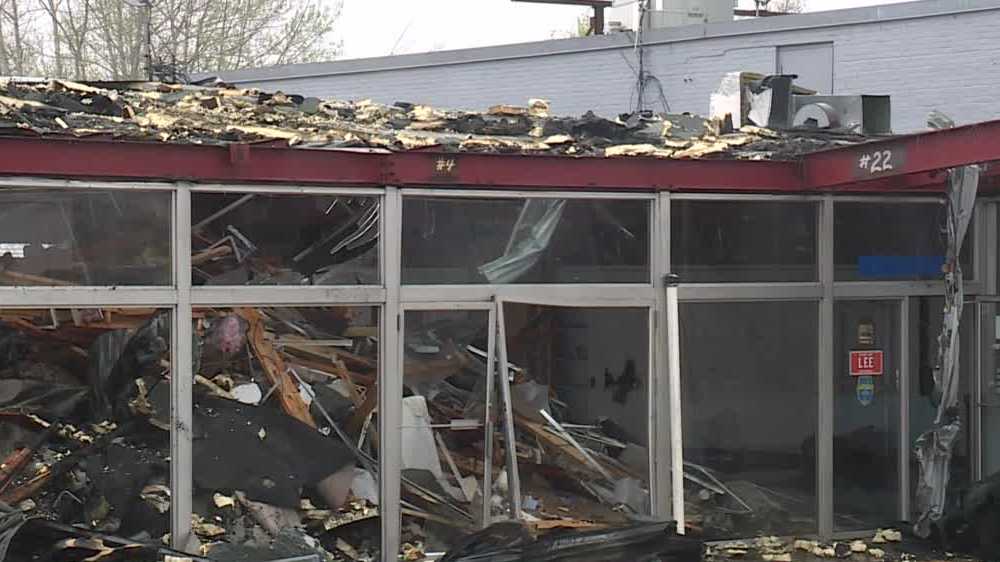 Fire at Lee Auto Mall sends plume of black smoke over Auburn