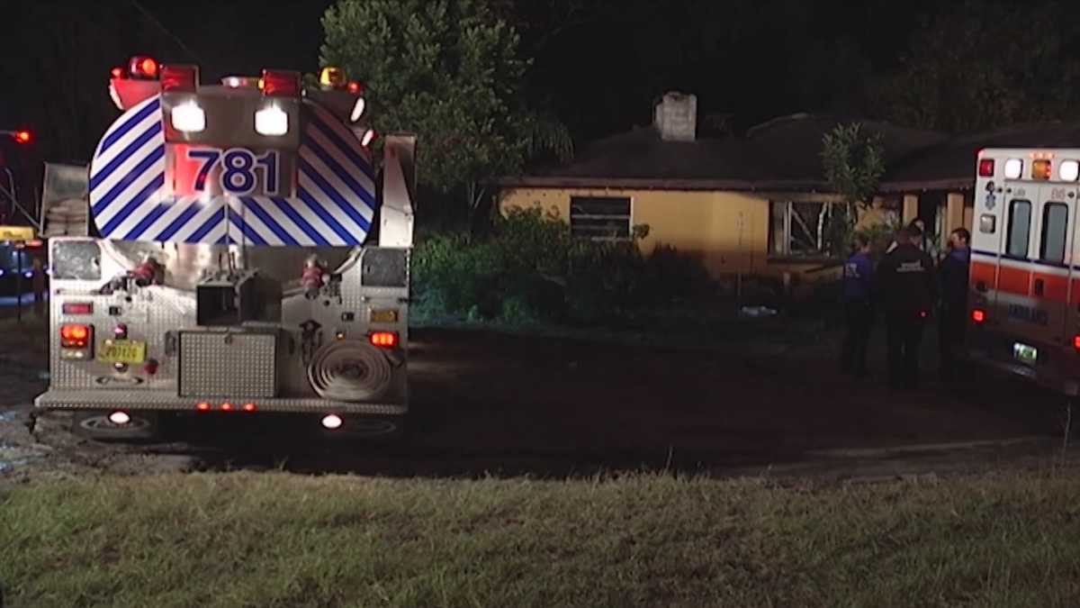 Two hospitalized after fire at Leesburg home