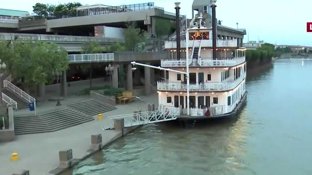 take-a-cruise-on-the-louisville-belle-and-explore-history