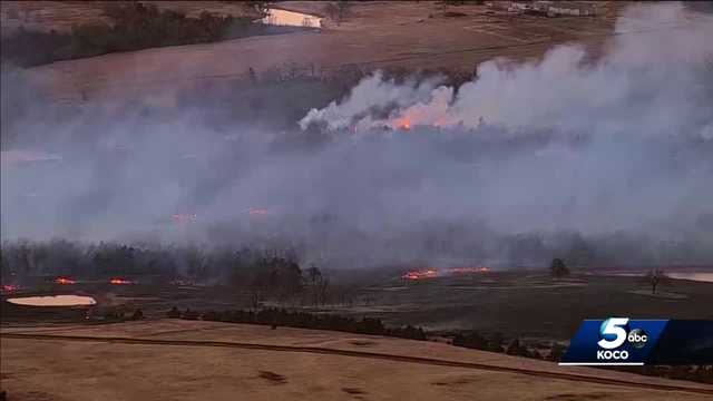 Miles wide grass fire in Mulhall forces town to evacuate - Vimarsana News