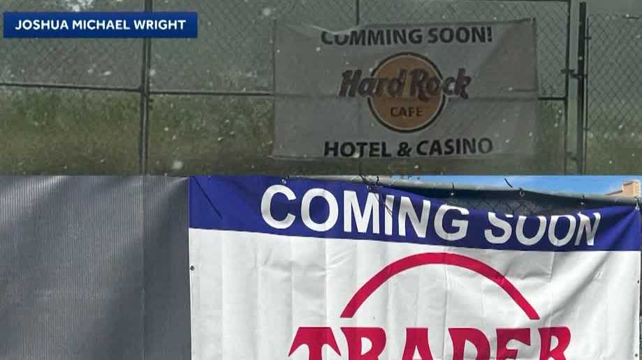 Signs promoting opening of popular store, hotel in Central Florida are fake | Get the Facts