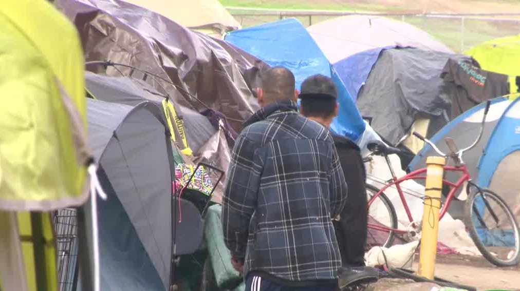 Modesto leaders look for better solutions to help homeless