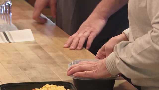 Farmhouse Group and volunteers pack 1,000 Christmas meals - Vimarsana News