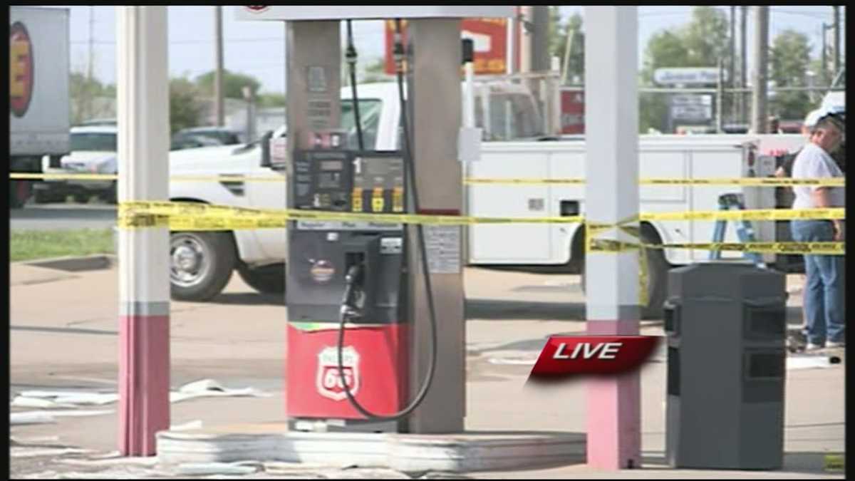 Crews clean up fuel spill at gas station in Springdale