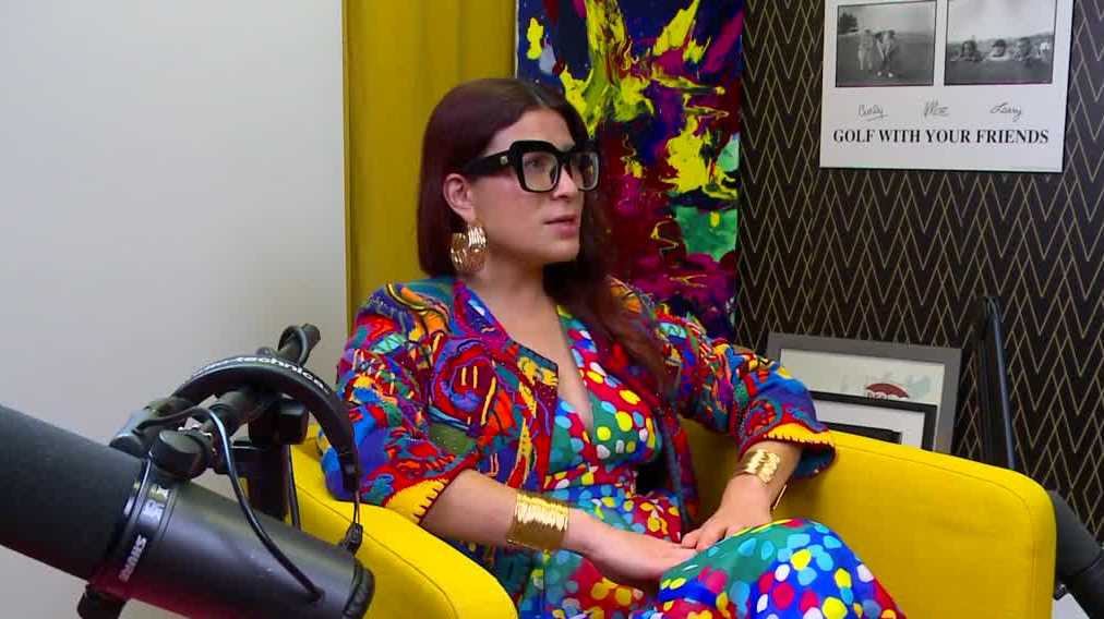 Latino podcaster Laura Rodriguez amplifies voices of the community - KCCI