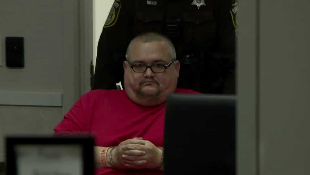 Prosecutors charge man accused of hitting and killing tow truck driver
