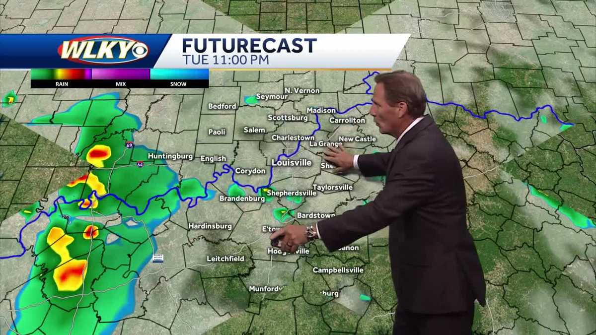 Steamy weather continues with scattered storm chances