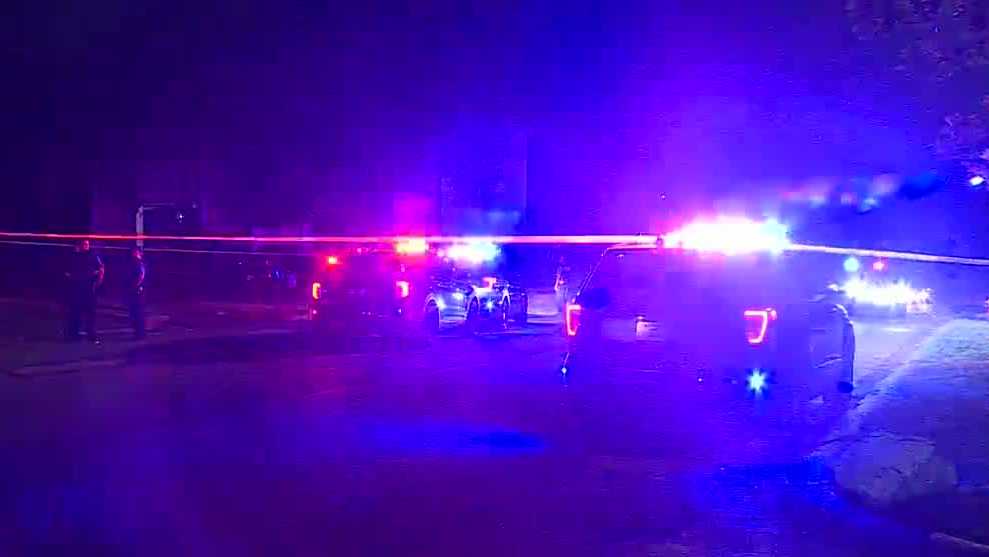 Kansas City, Missouri police investigating two overnight homicides