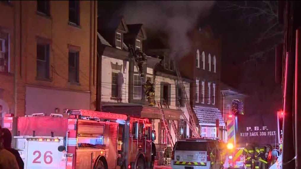 Crews battle house fire in Pittsburgh neighborhood