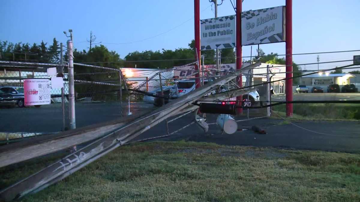 Oklahoma City's overnight strong storms leave behind damage