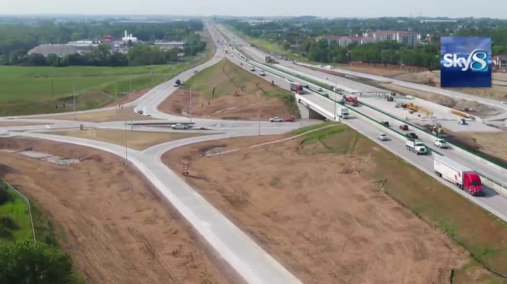 Ankeny's 'unusual' diverging diamond interchange nearly complete - KCCI