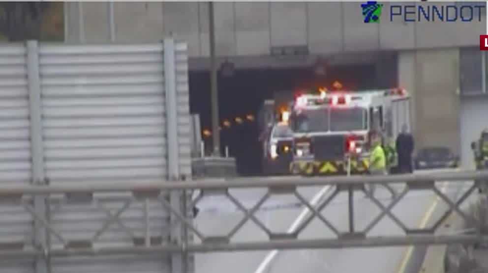 车辆在松鼠山隧道附近起火，东部高速公路入口车道重新开放