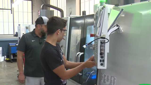 Roseville High School students design, make, sell bike tool - Vimarsana News