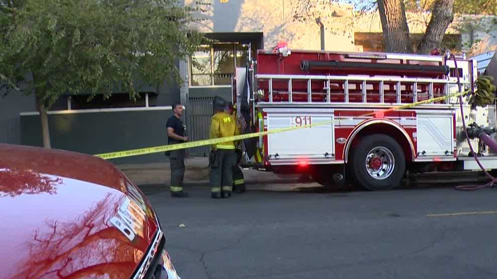 1 person hospitalized after apartment fire in Oak Park
