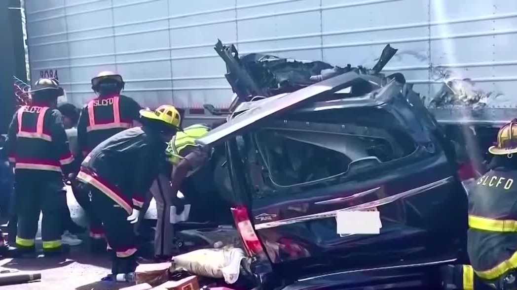 Truck driver accused in fatal Turnpike crash returns to court