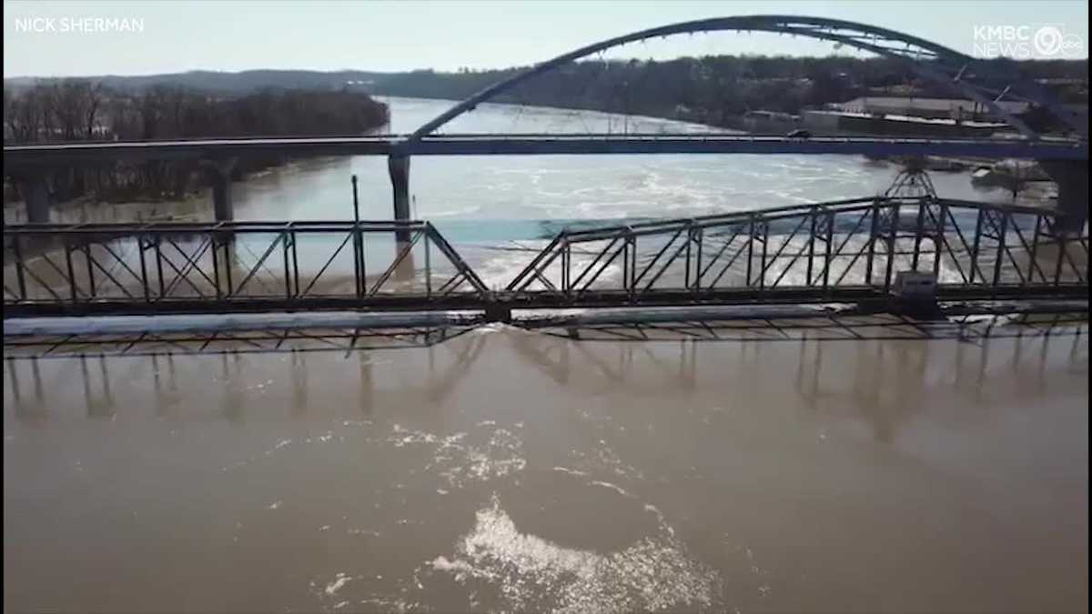 Water continues to rise on Missouri River