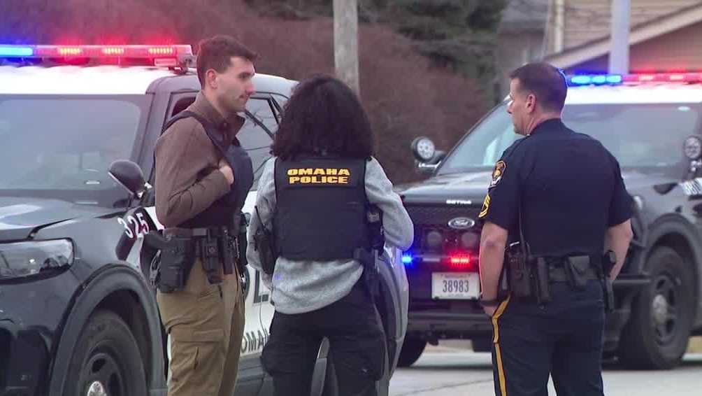 Omaha police investigating homicide, person of interest in custody - KETV