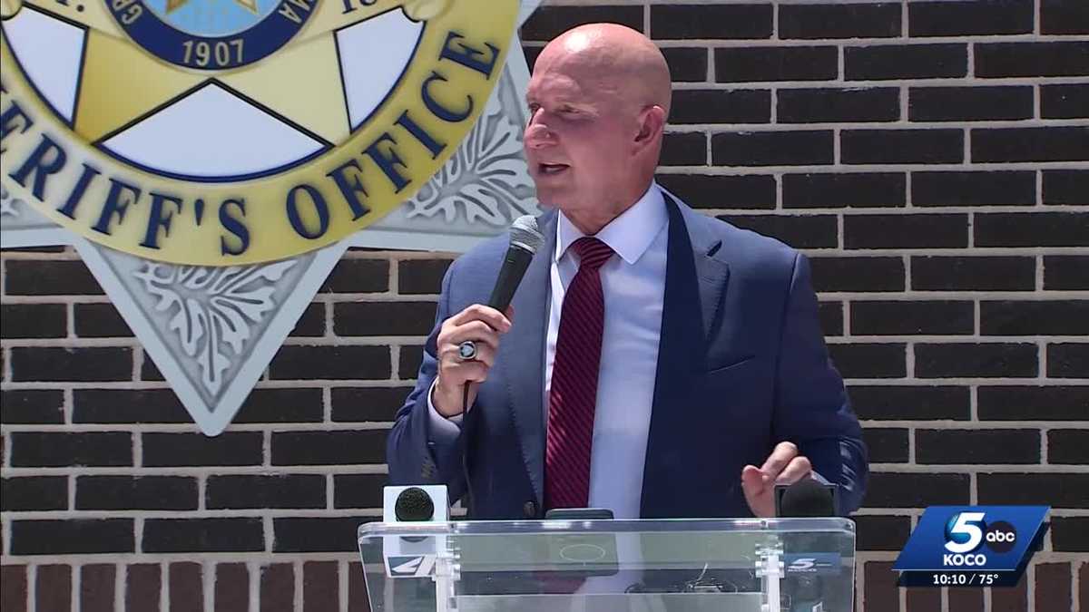 Who is Darrell Weaver, the newly appointed Cleveland County sheriff?