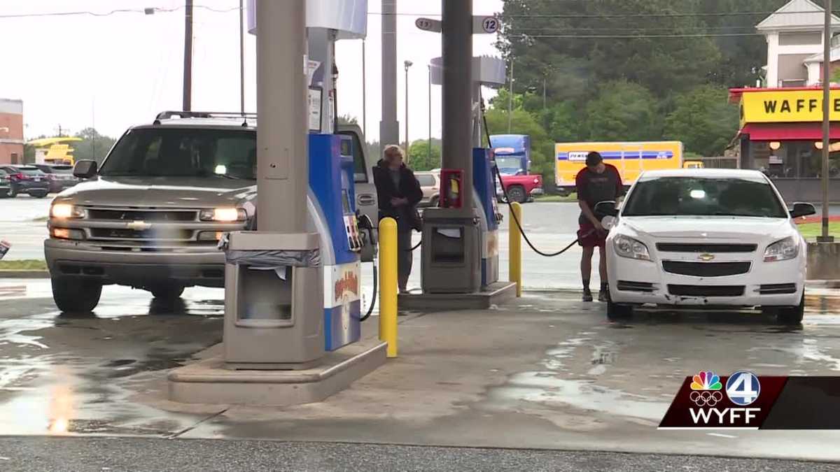 Gas station managers encourage customers not to hoard as pipeline